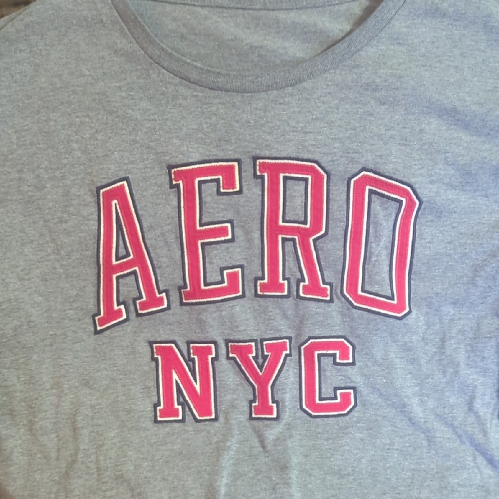 Aeropostale Gray Tee with Red Lettering